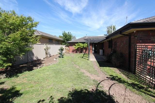 8 Halbert Street WENDOUREE 11
