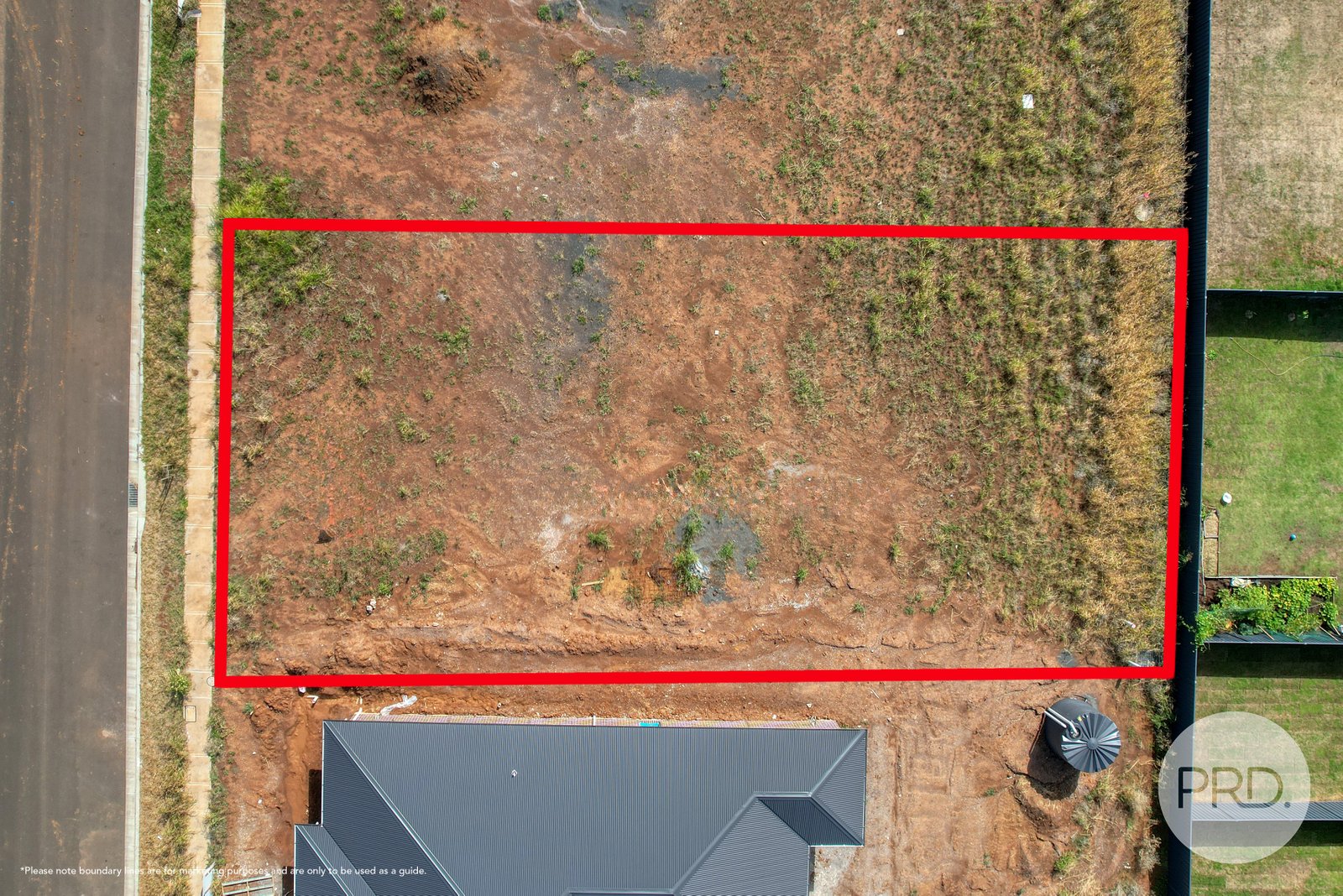 8 Hanbury Place TAMWORTH 5