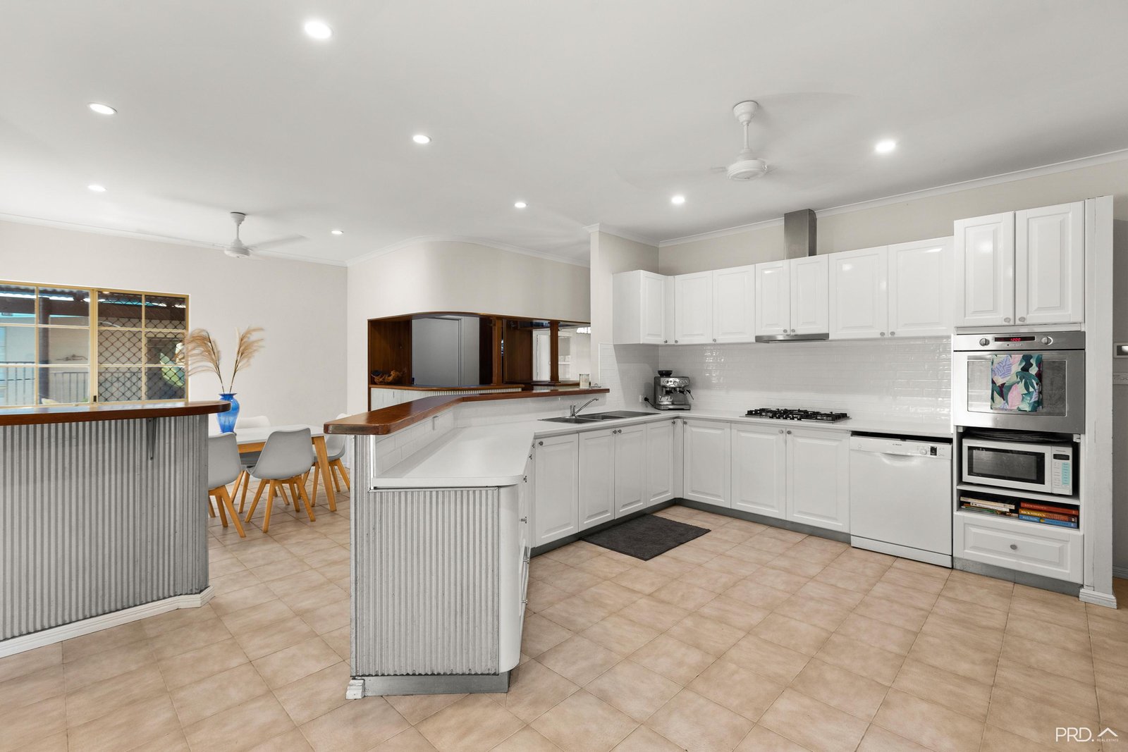 8 Harman Road CABLE BEACH 13