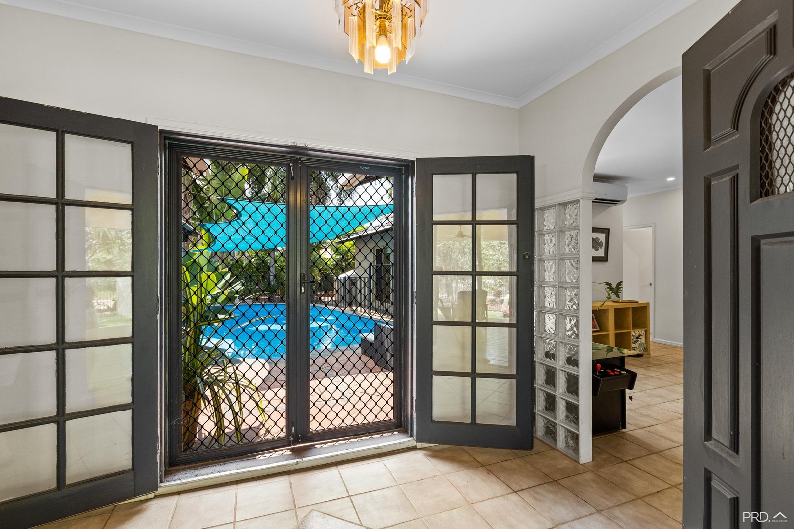 8 Harman Road CABLE BEACH 15