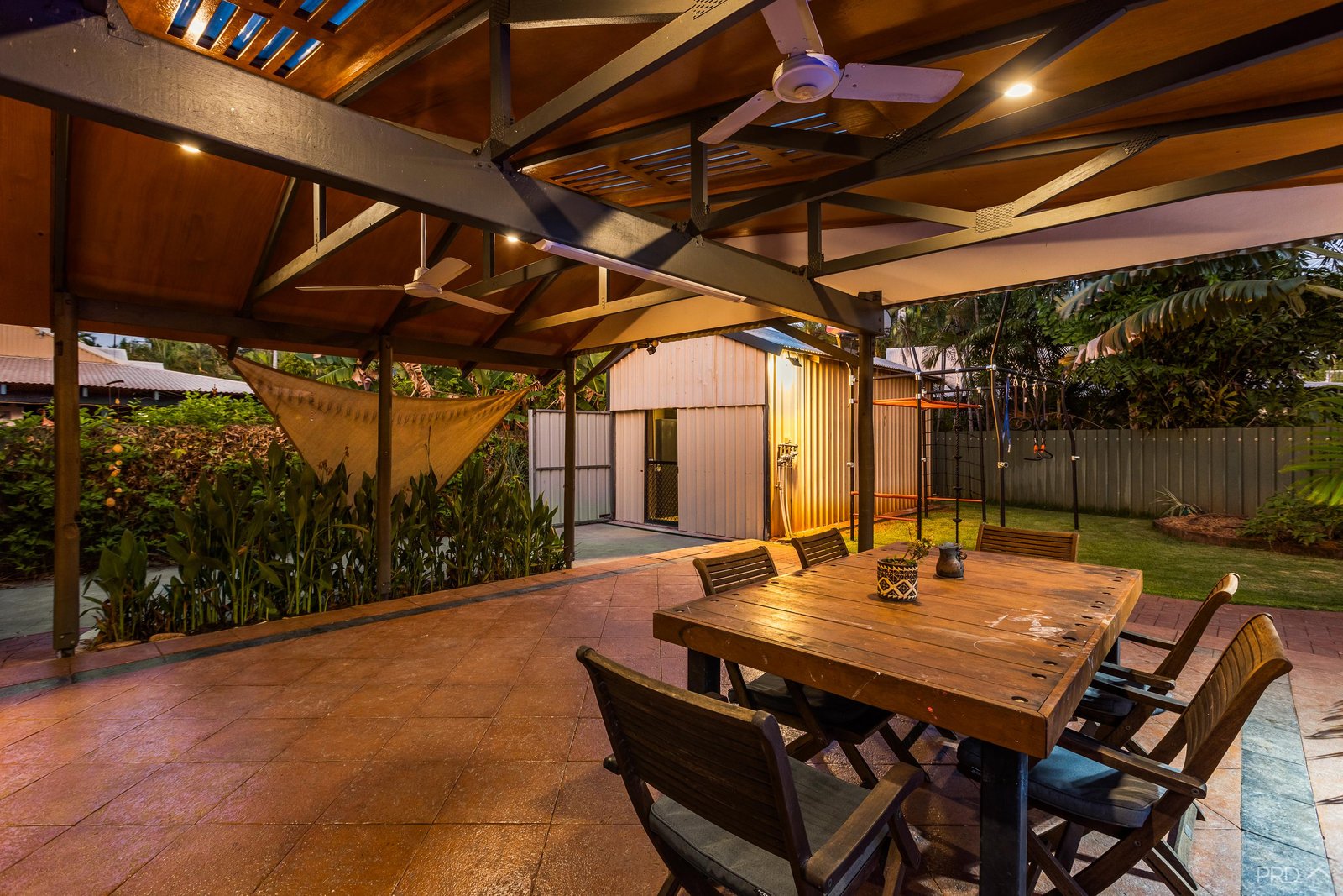 8 Harman Road CABLE BEACH 27