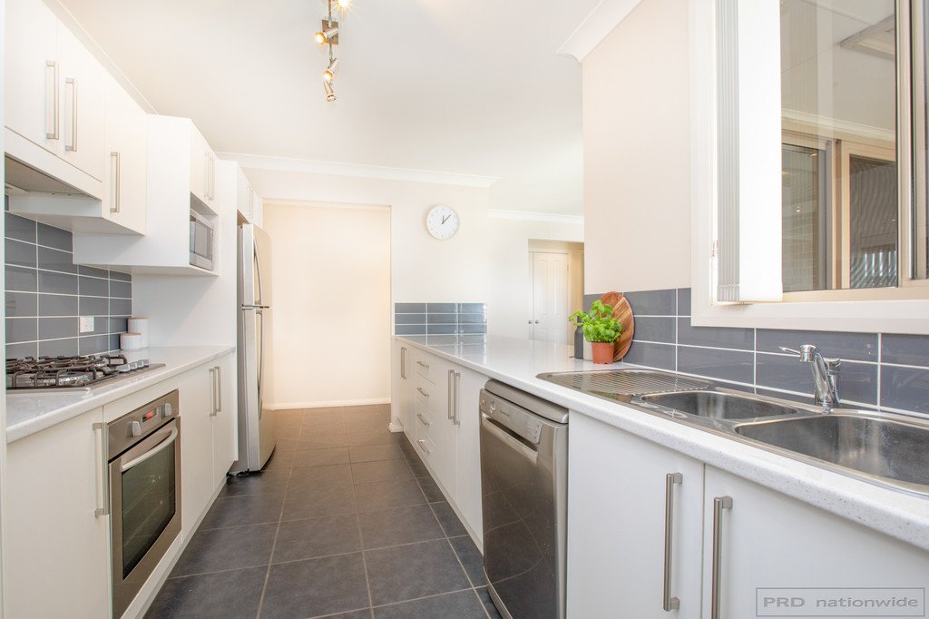 8 Harvest Court BRANXTON 2