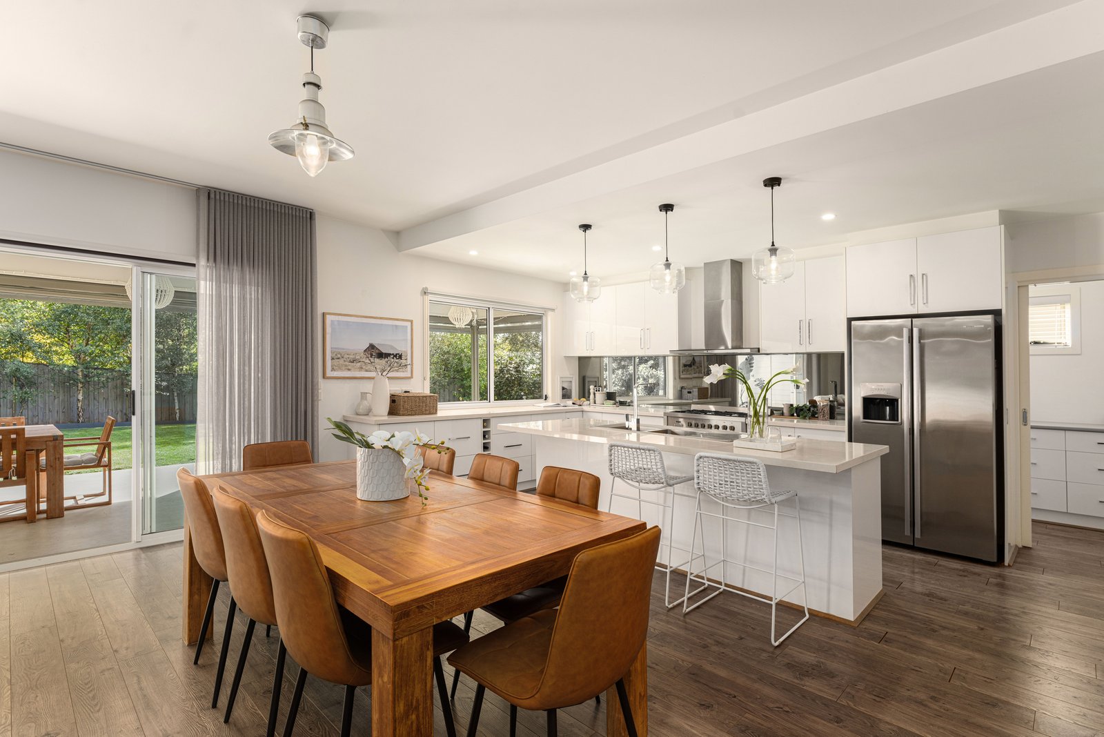 Real Estate and Property in 8 Heffernan Court, Woodend, VIC