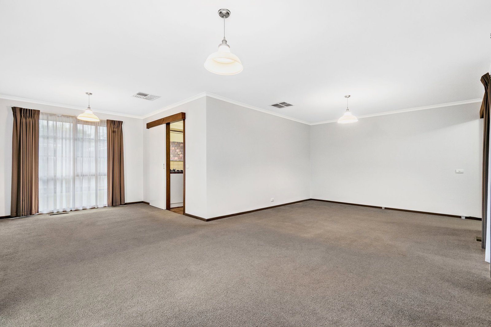 Gallery: 8 Helen Court