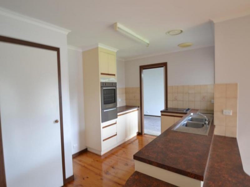 Gallery: 8 Helen Court