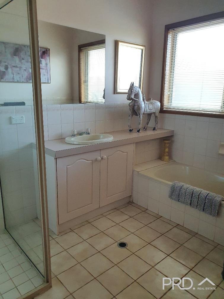 8 Helen Court MILDURA 12