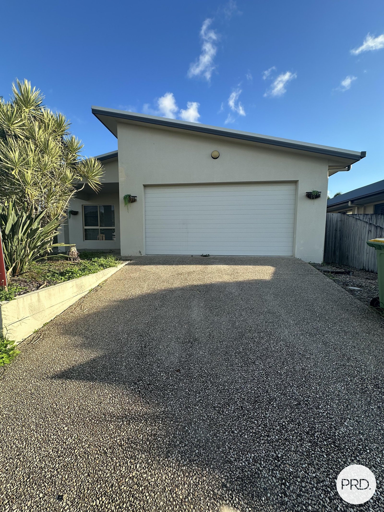 8 Helmsman Drive BUCASIA 12