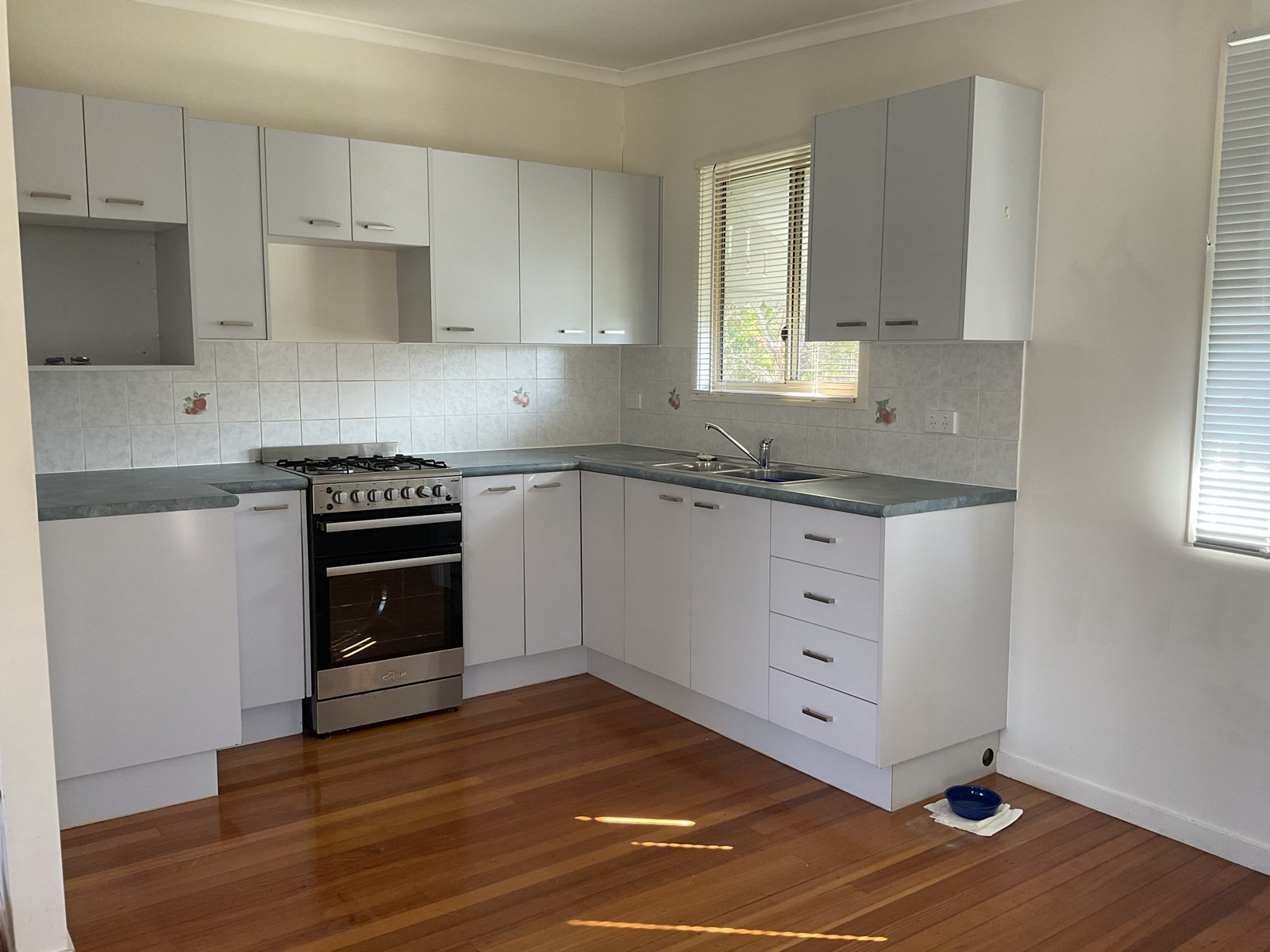 8 Hibiscus Street URANGAN 2