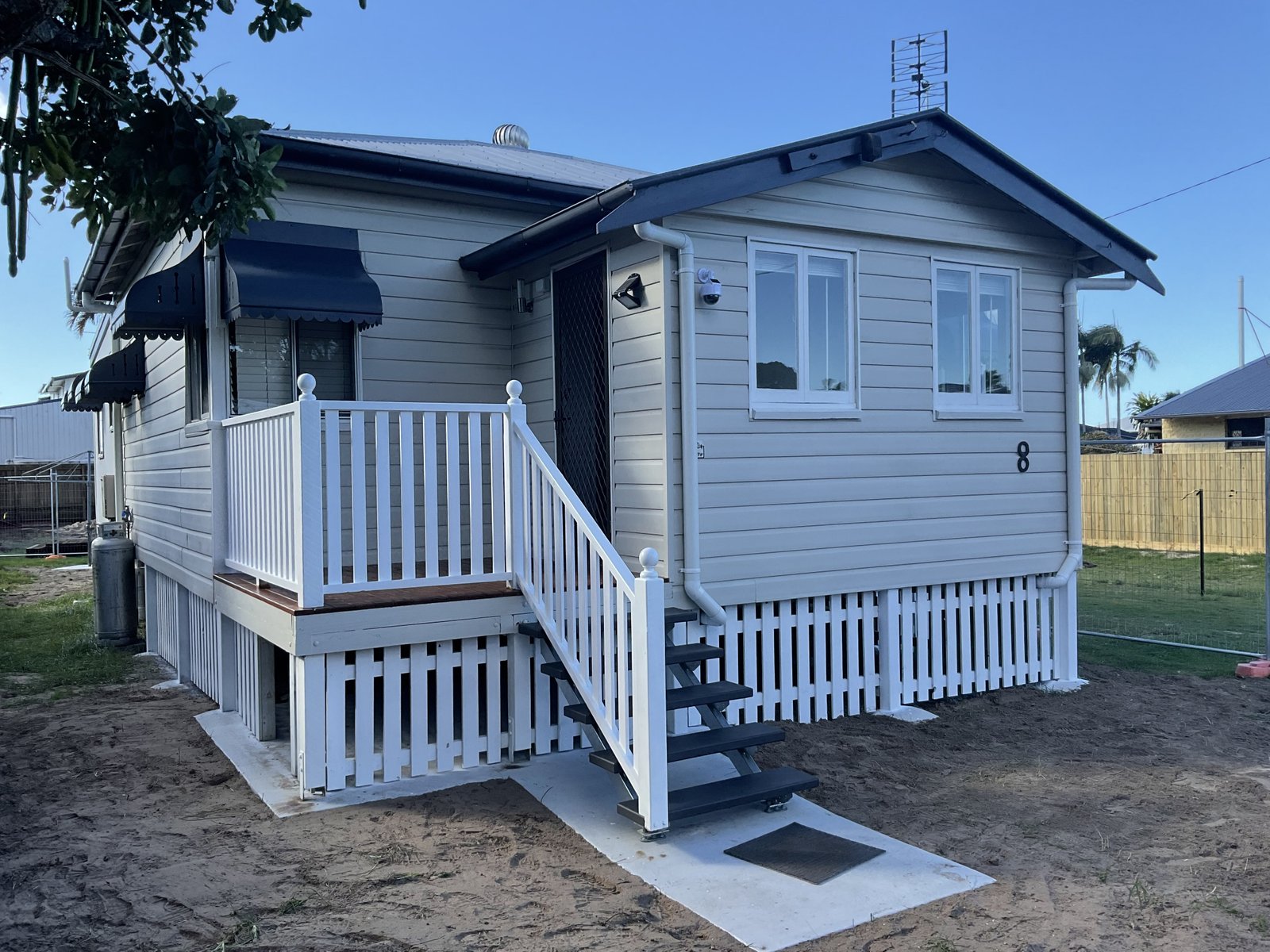 8 Hibiscus Street URANGAN 2