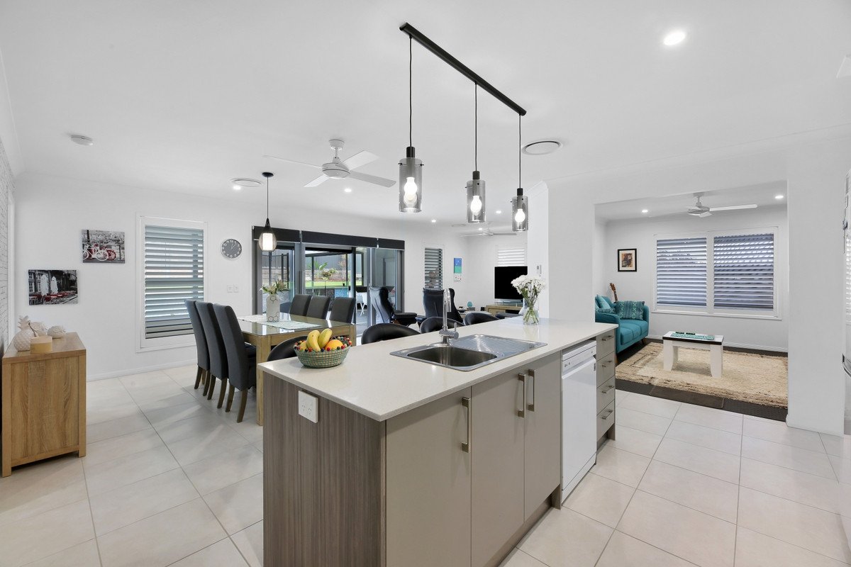 8 Hidden Cove Tallebudgera 2