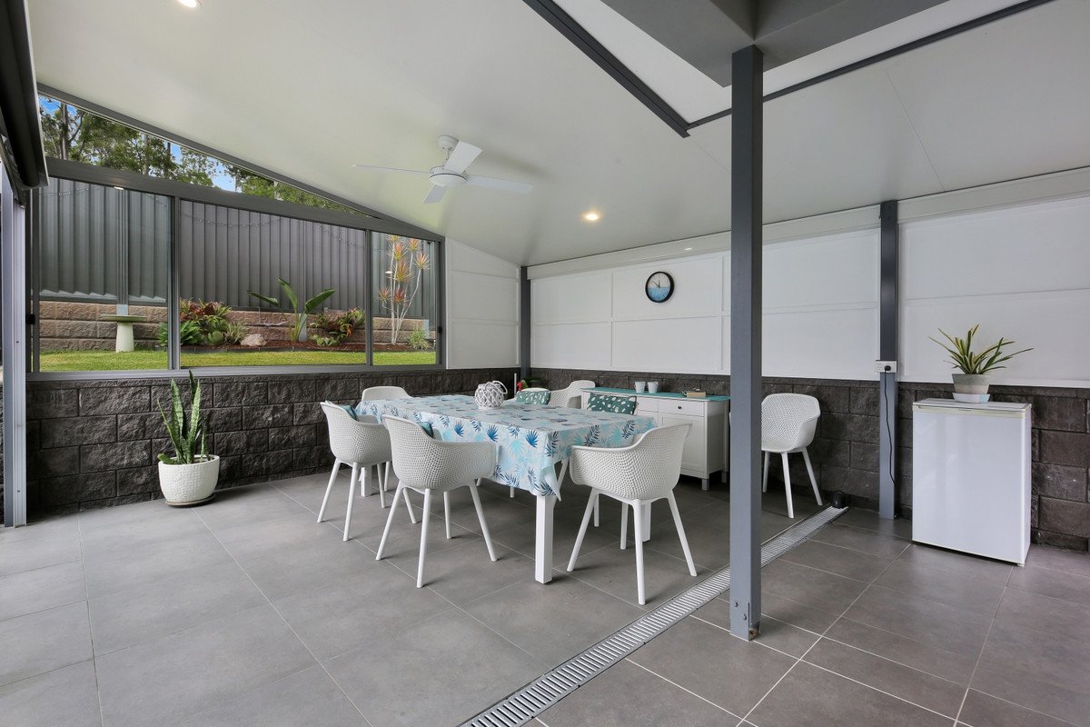 8 Hidden Cove Tallebudgera 24