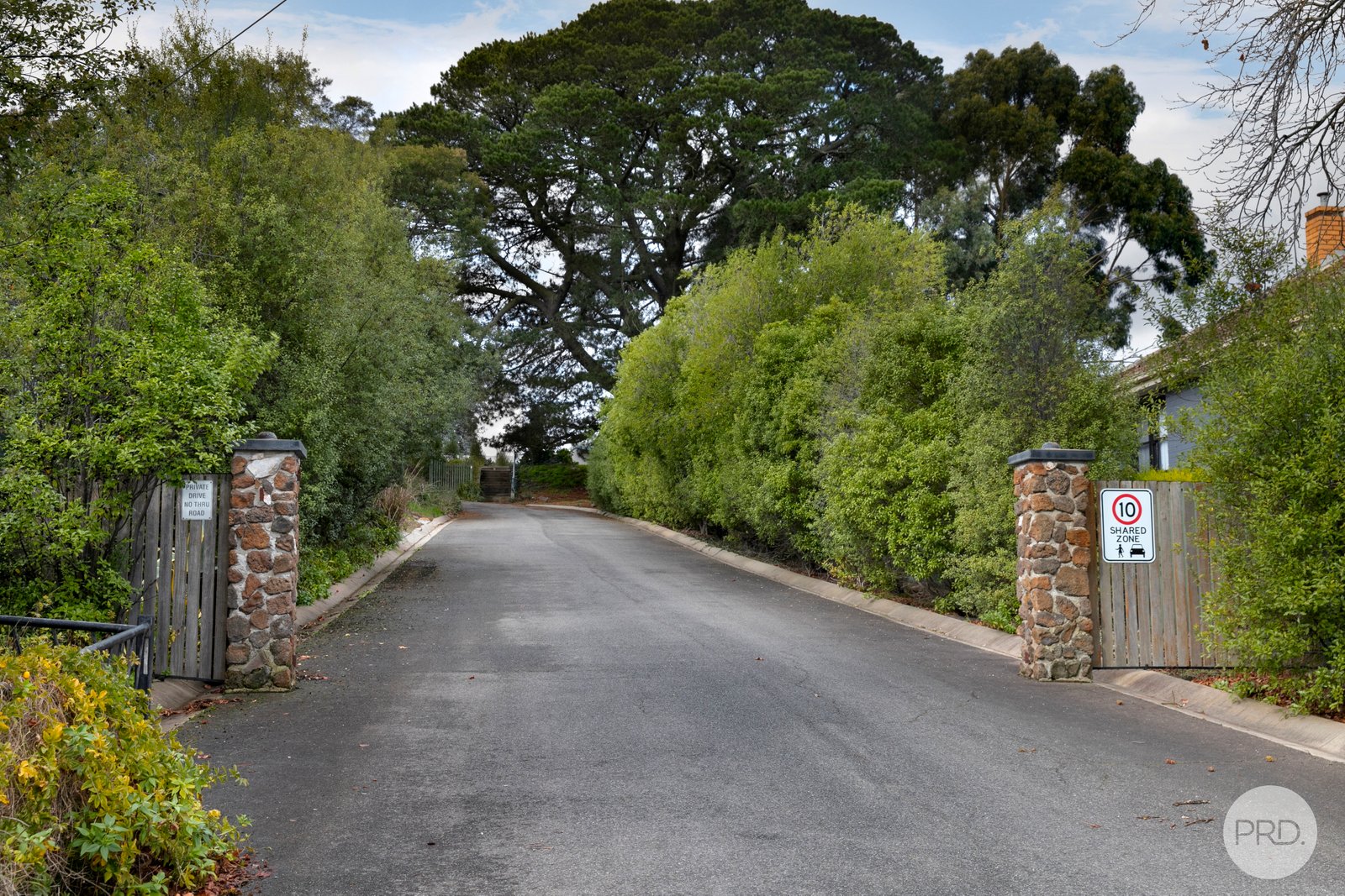 8 Highvista Grove BALLARAT EAST 10