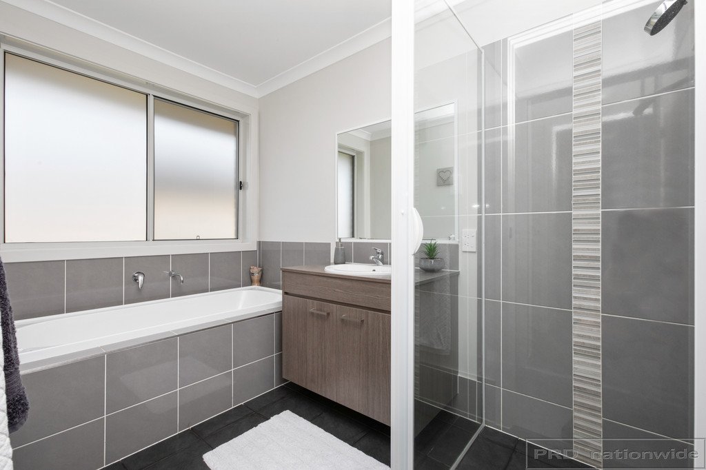 8 Hillcrest Drive GILLIESTON HEIGHTS 18