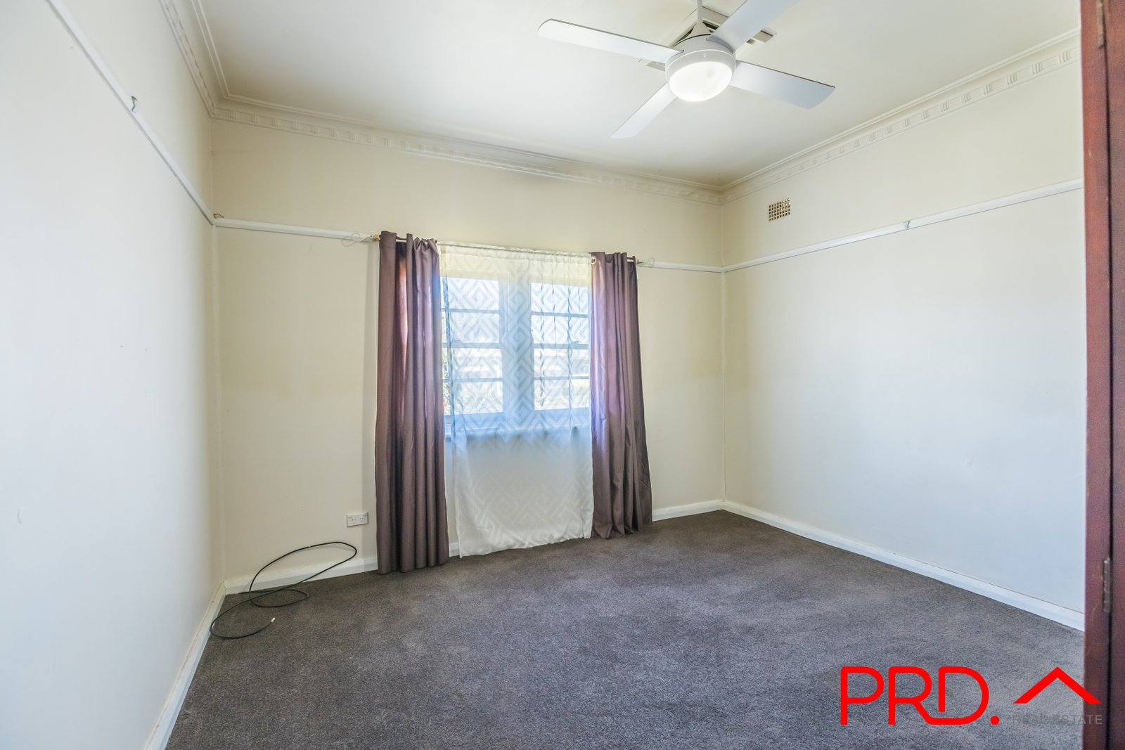 8 Hilton Street SOUTH TAMWORTH 3