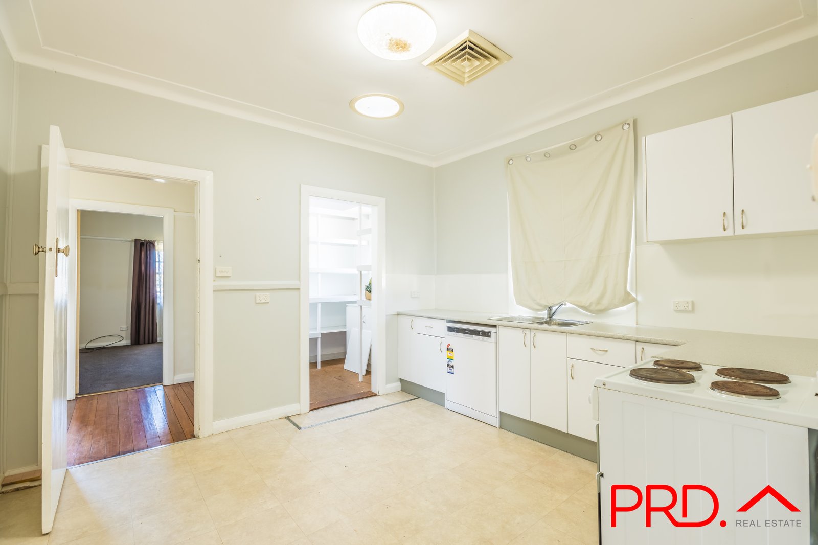 8 Hilton Street SOUTH TAMWORTH 5