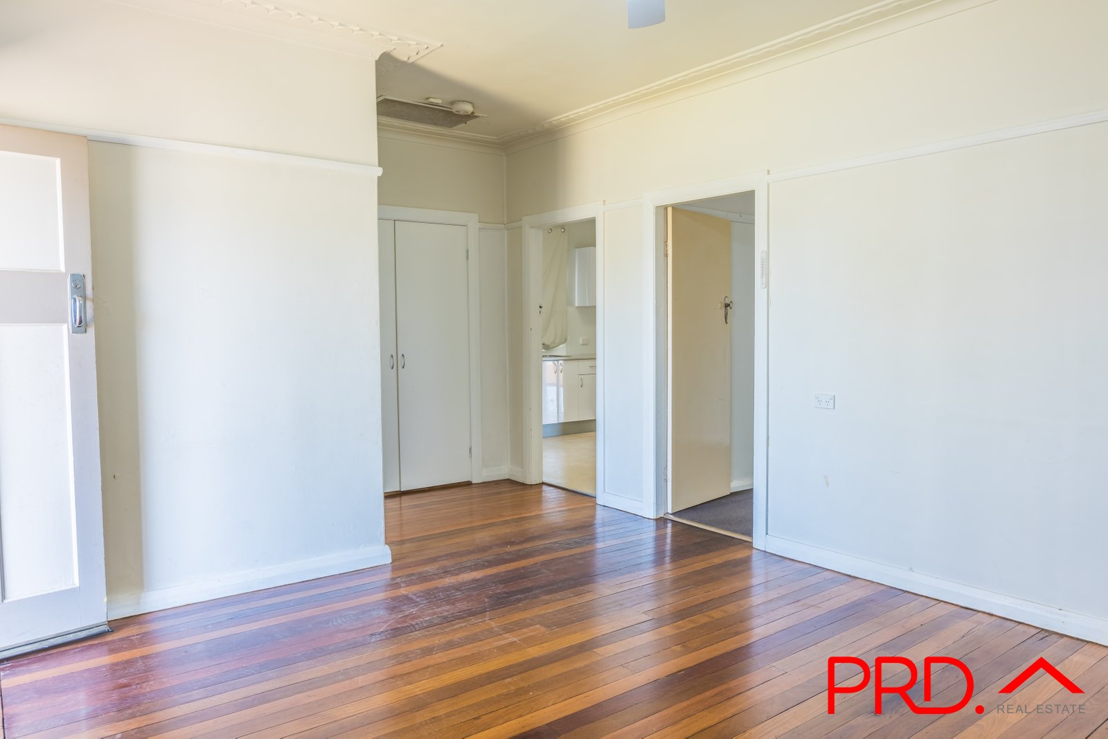 8 Hilton Street SOUTH TAMWORTH 8