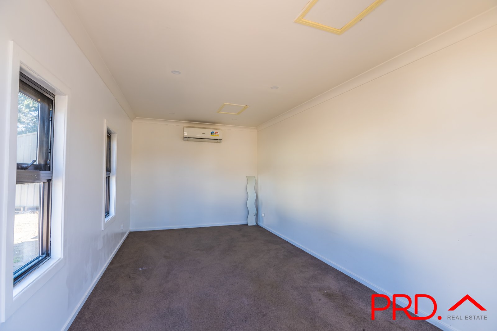 8 Hilton Street SOUTH TAMWORTH 13