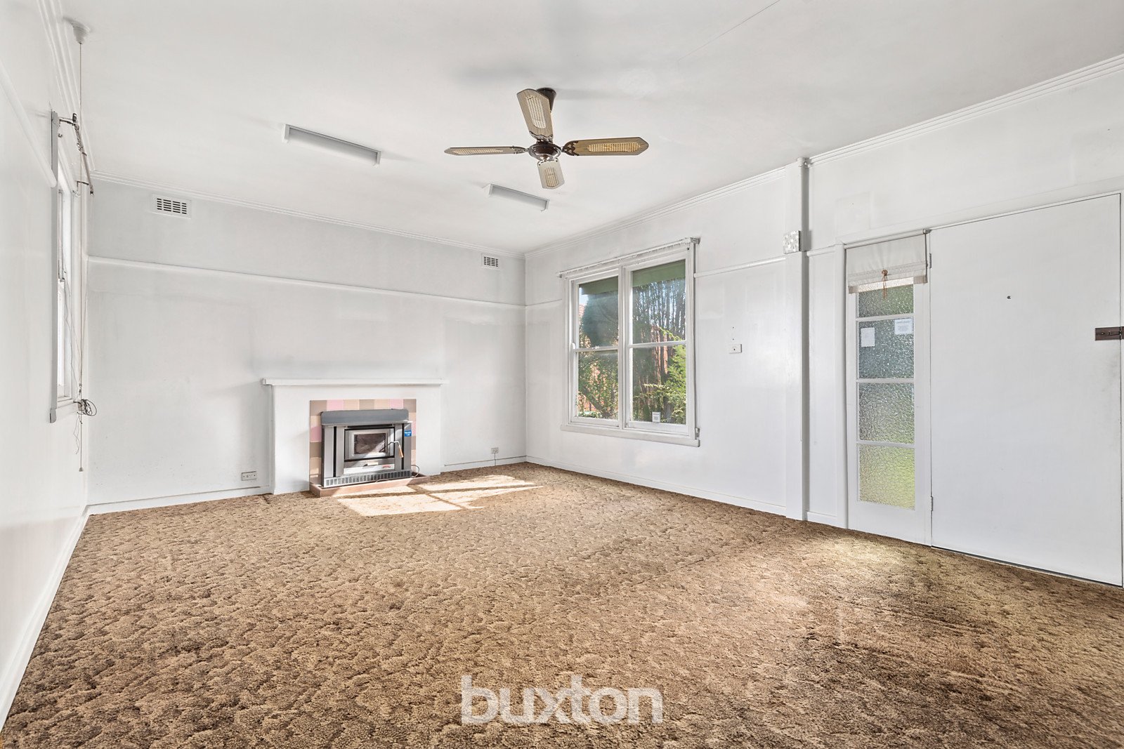 Gallery: 8 Hinkler Avenue