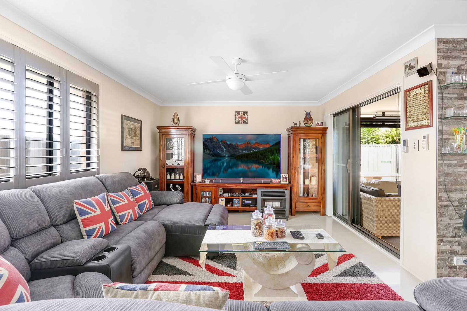 8 Hobbs Street HORSLEY 5