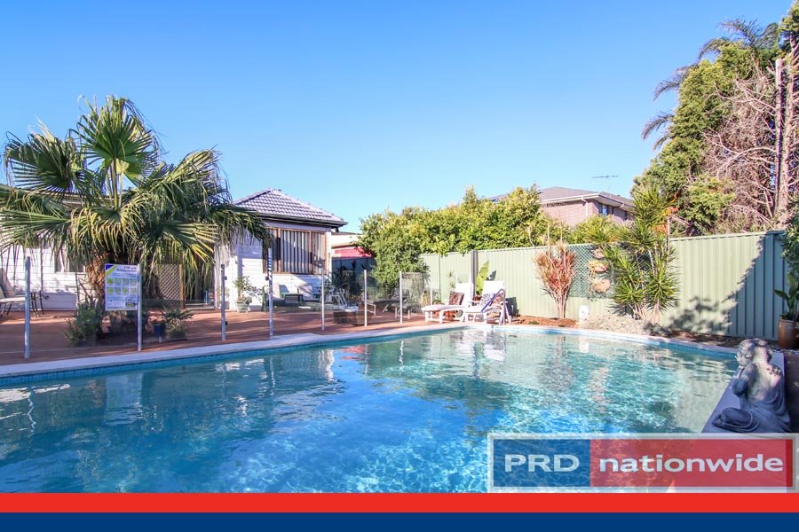 8 Holley Road BEVERLY HILLS 11