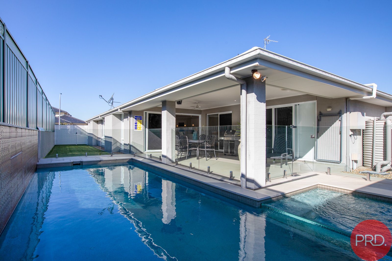 8 Holmes Street ASHTONFIELD 2