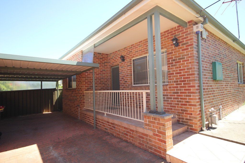 8 Homedale Avenue BEXLEY NORTH 1