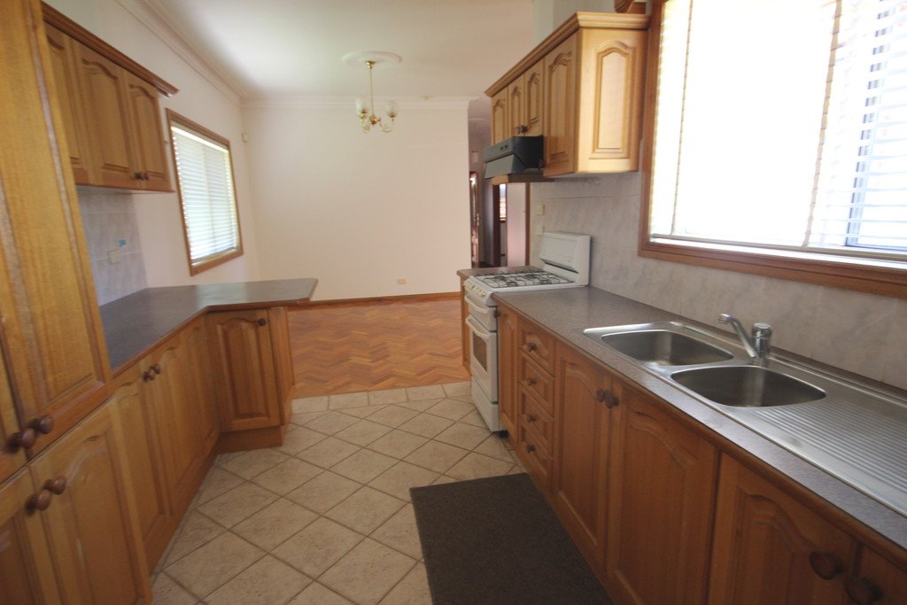 8 Homedale Avenue BEXLEY NORTH 2