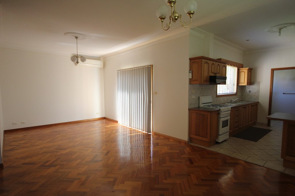 8 Homedale Avenue BEXLEY NORTH 3