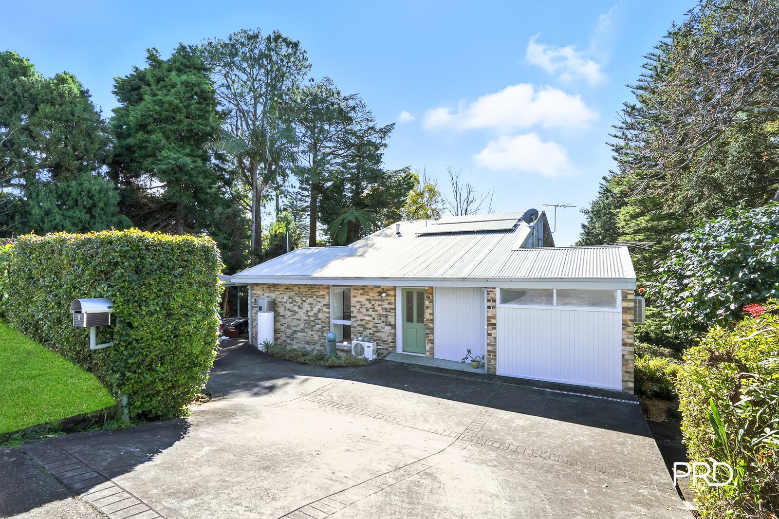 8 Homedale St  Springwood 1