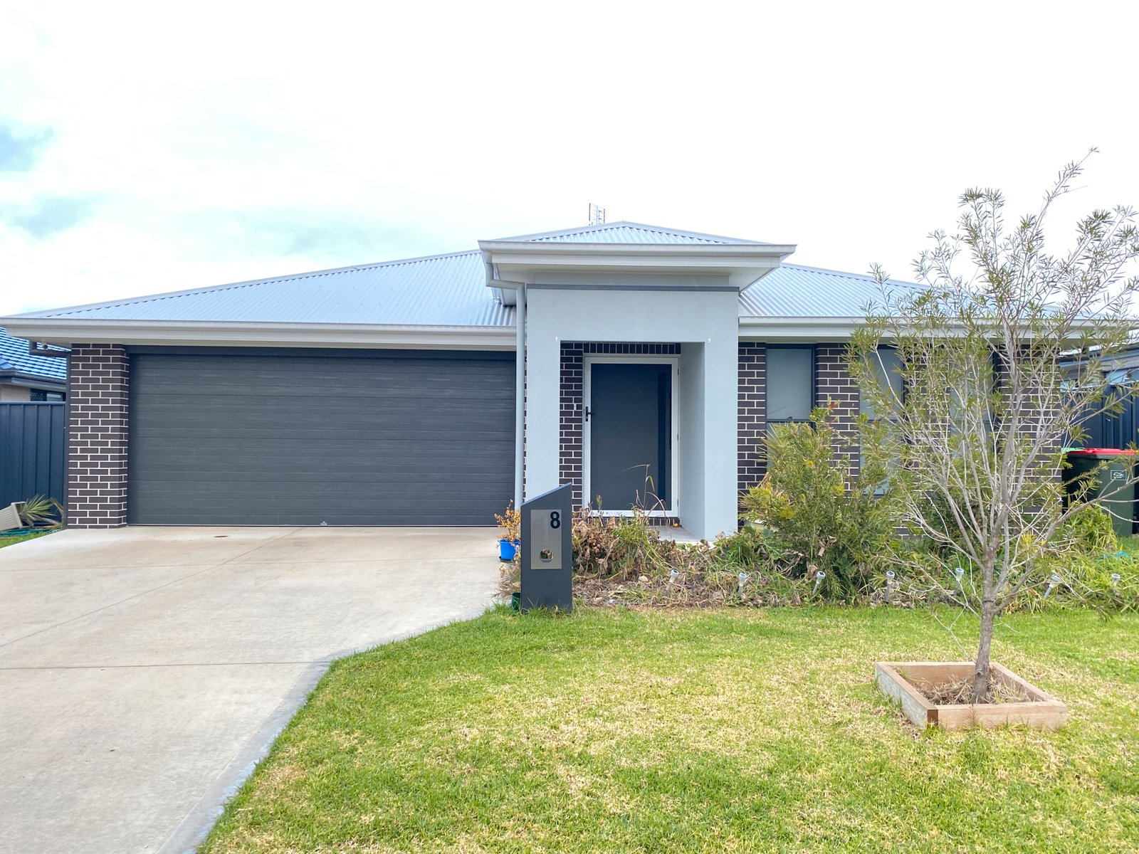 8 Homestead Circuit NORTH TAMWORTH 1