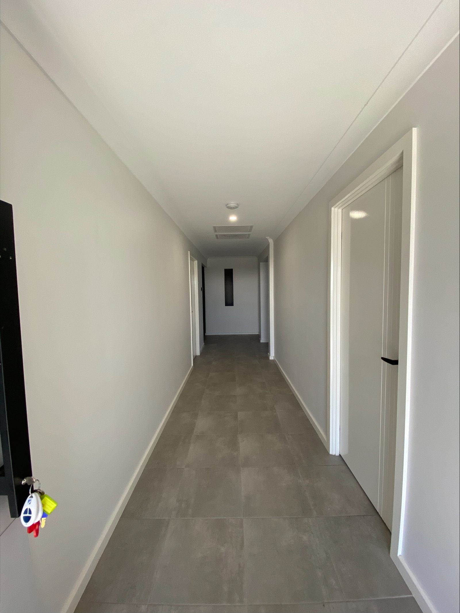 8 Homestead Circuit NORTH TAMWORTH 2