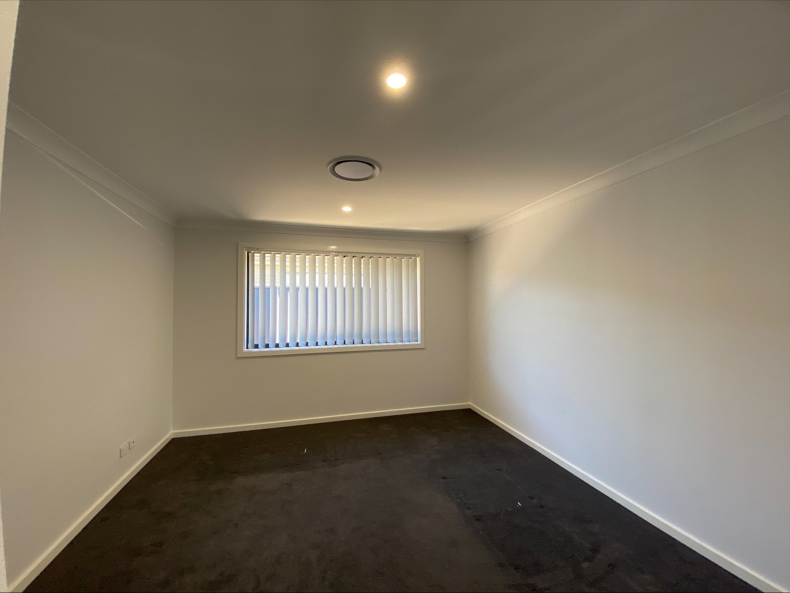 8 Homestead Circuit NORTH TAMWORTH 8