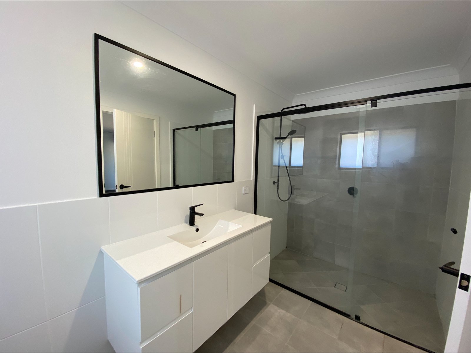 8 Homestead Circuit NORTH TAMWORTH 13
