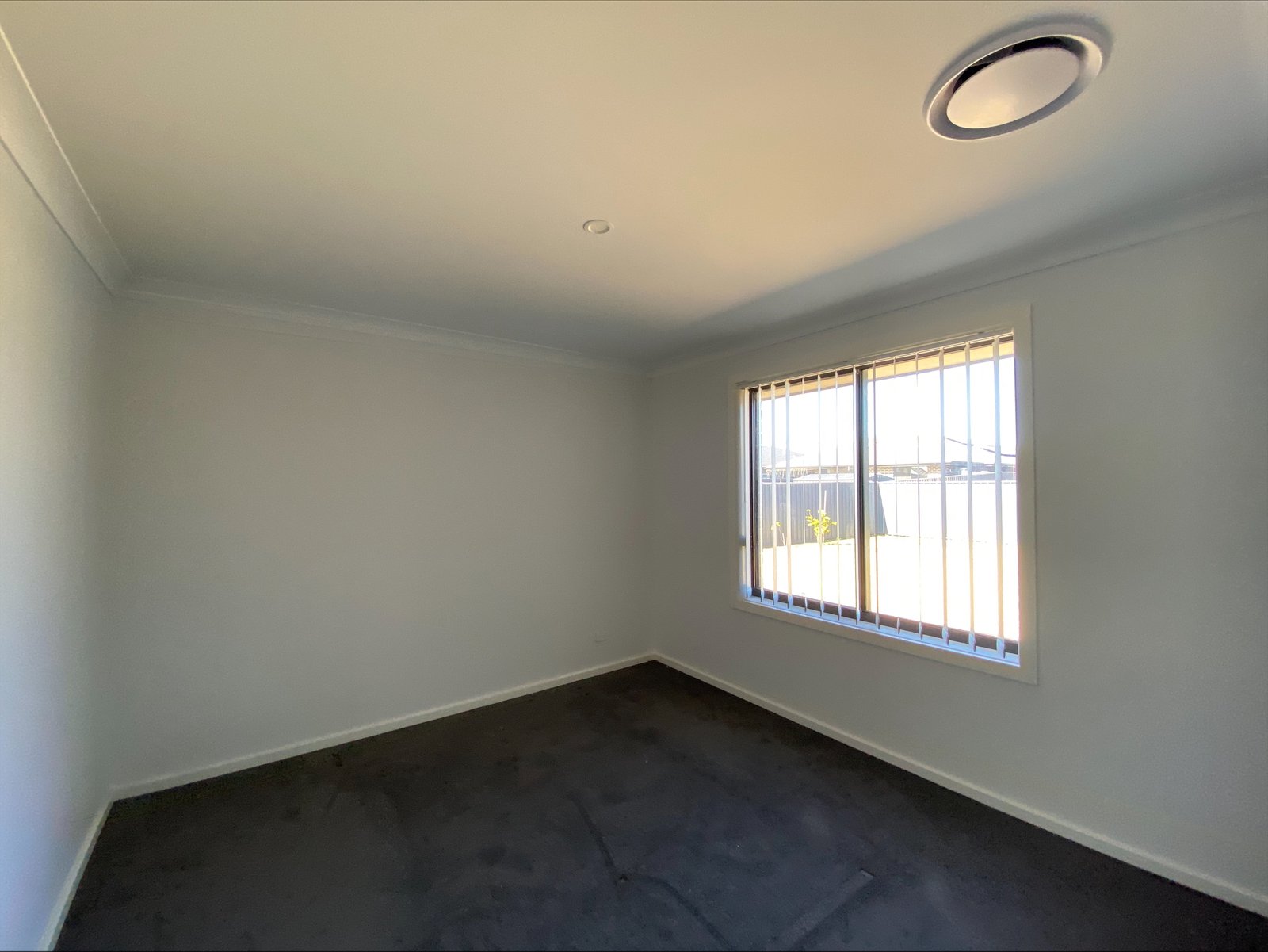 8 Homestead Circuit NORTH TAMWORTH 15