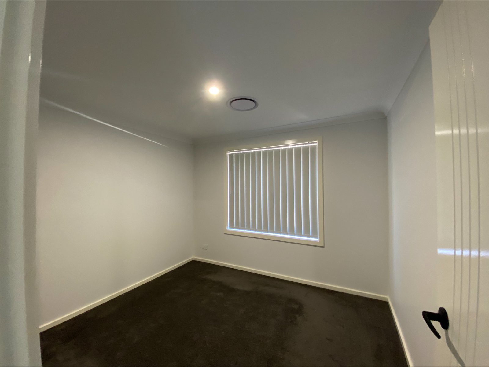 8 Homestead Circuit NORTH TAMWORTH 16