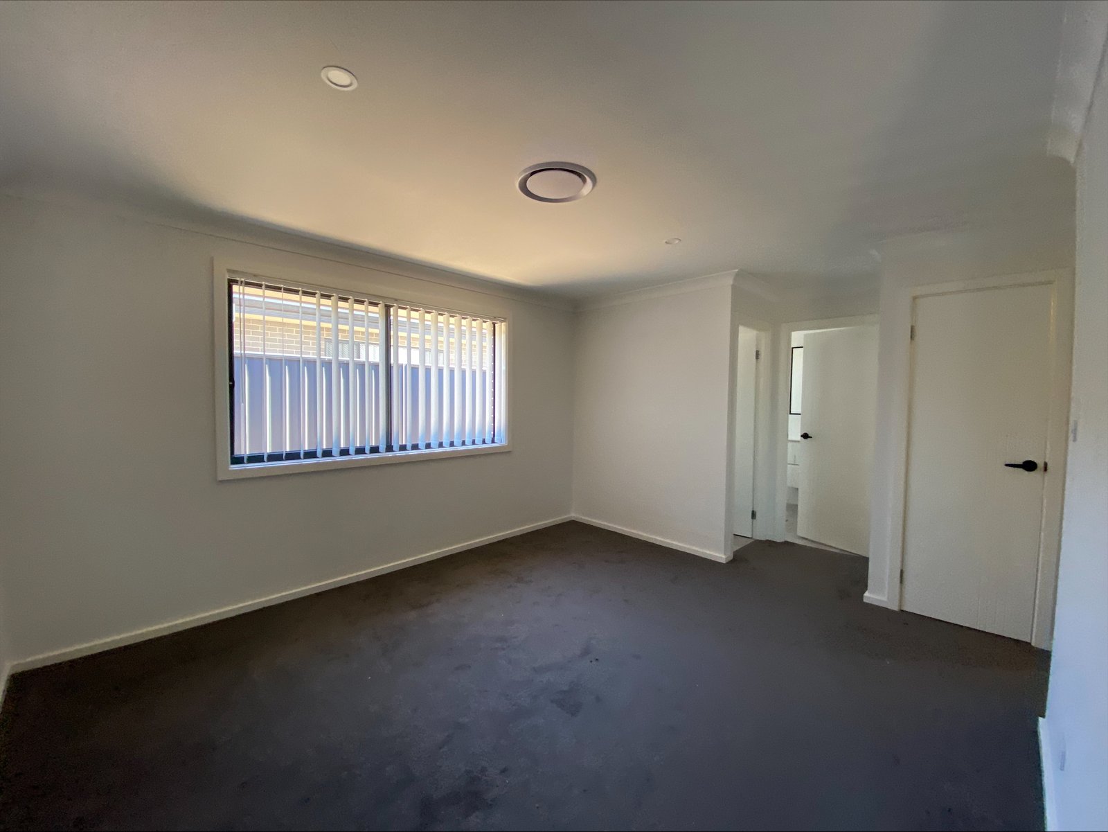 8 Homestead Circuit NORTH TAMWORTH 17