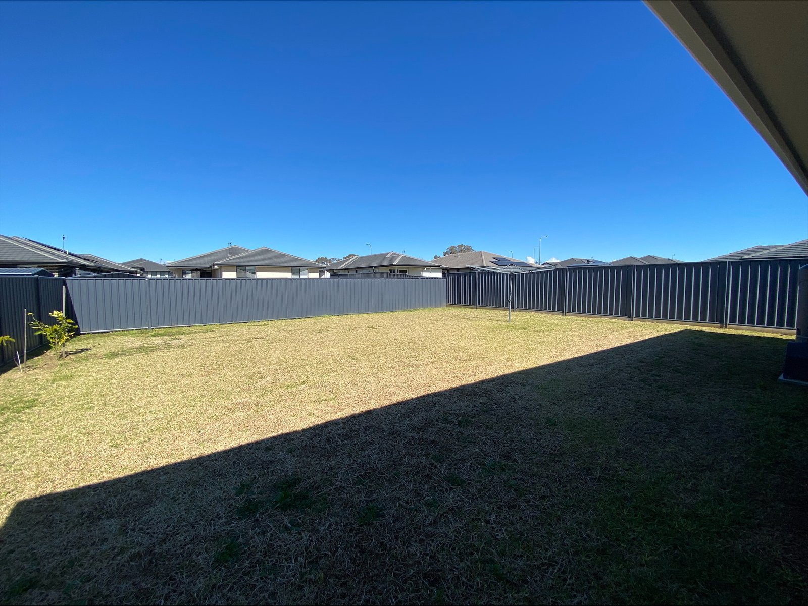 8 Homestead Circuit NORTH TAMWORTH 19
