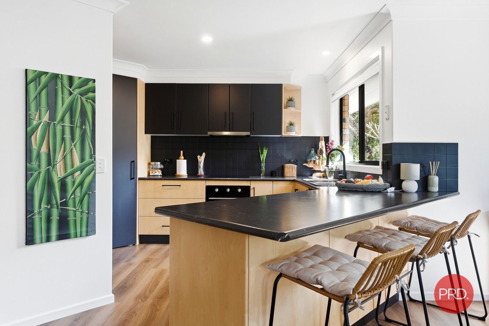 8 Honeyeater Way COFFS HARBOUR 9