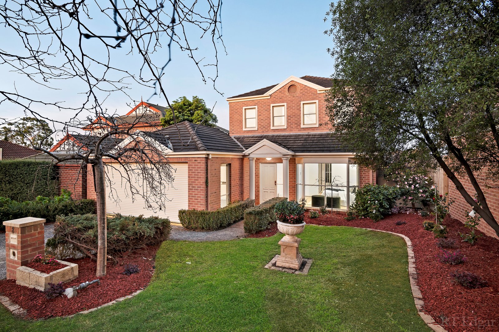 Real Estate and Property in 8 Hope Court, Kew, VIC