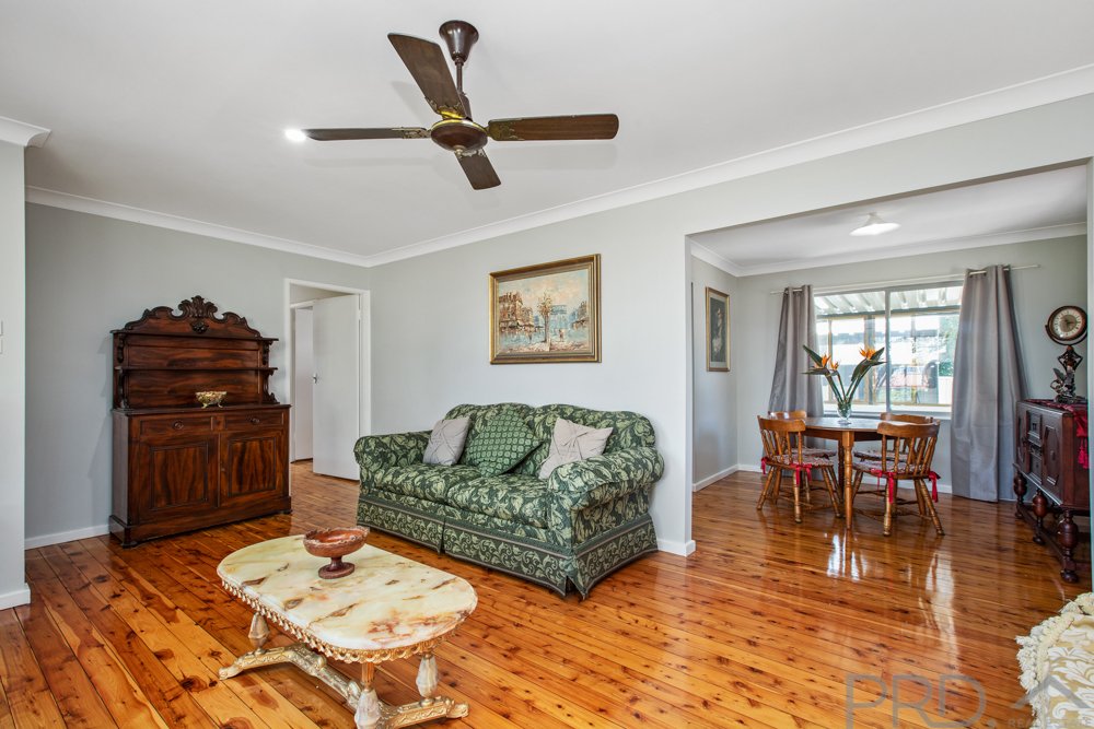8 Howard Close THORNTON 4