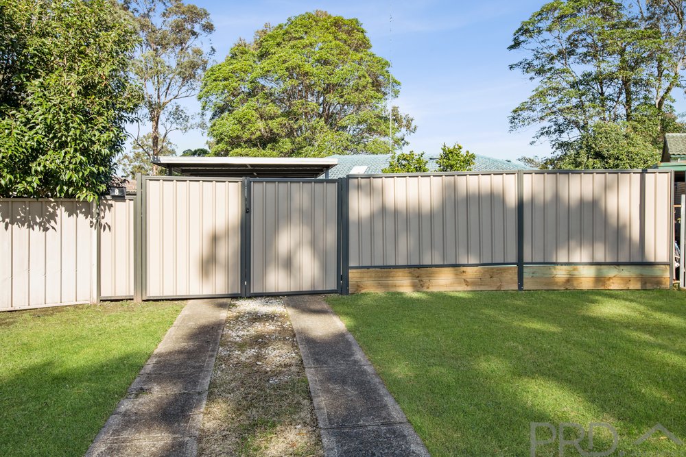 8 Howard Close THORNTON 15