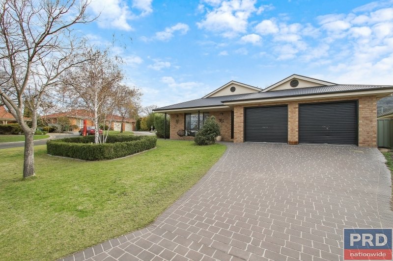 8 Howard Lane GLENROY 11