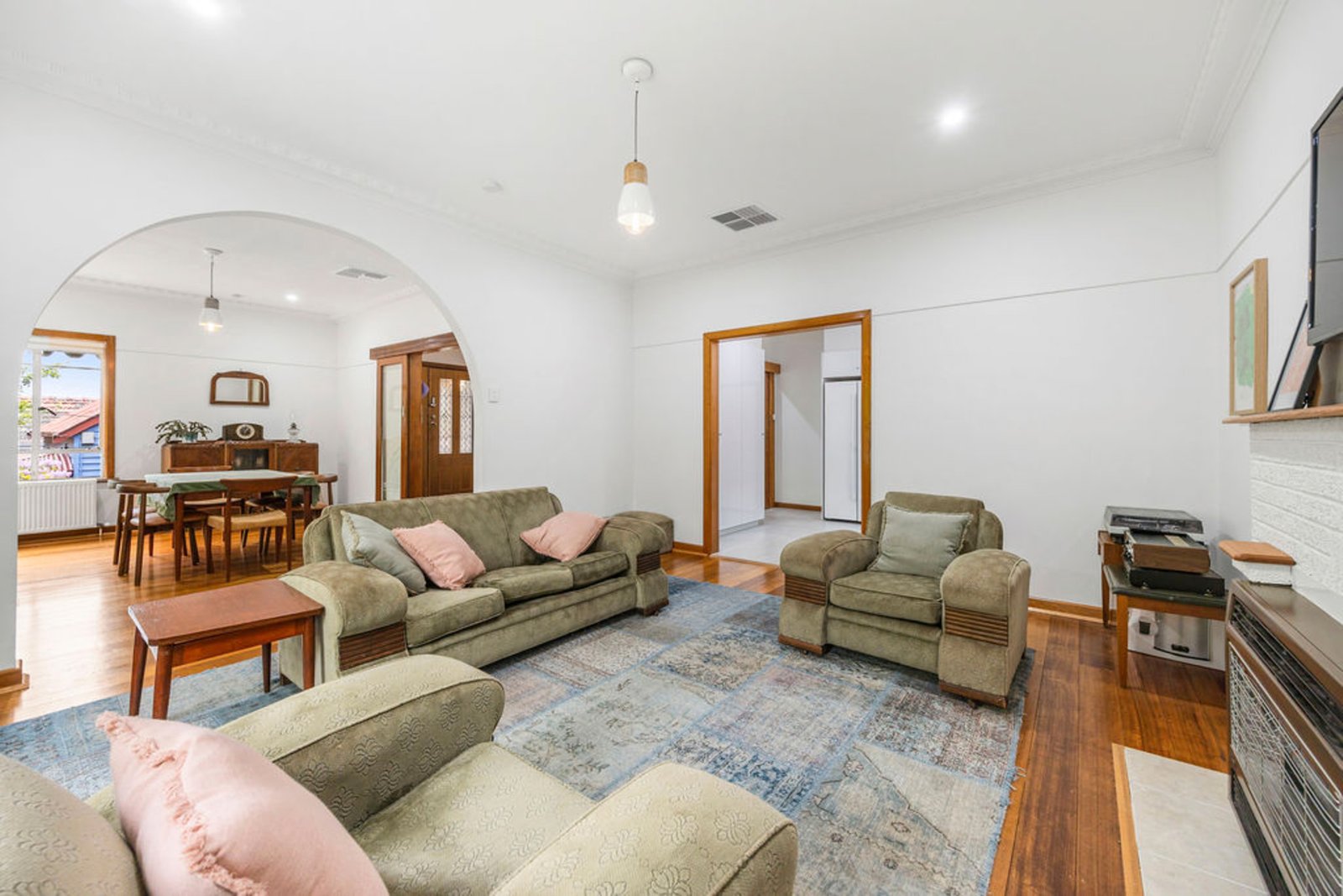Gallery: 8 Howitt Street