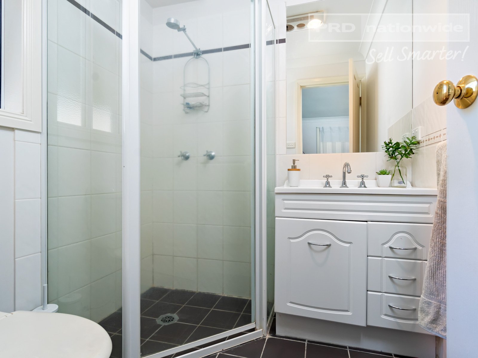 8 Hudson Drive LLOYD 10