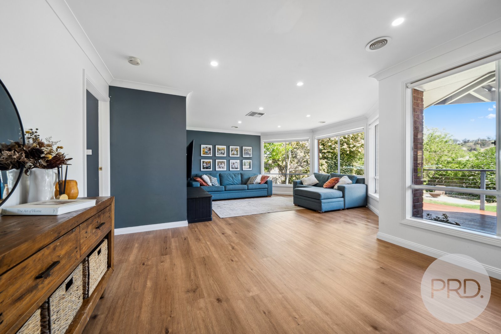 8 Hudson Drive LLOYD 4