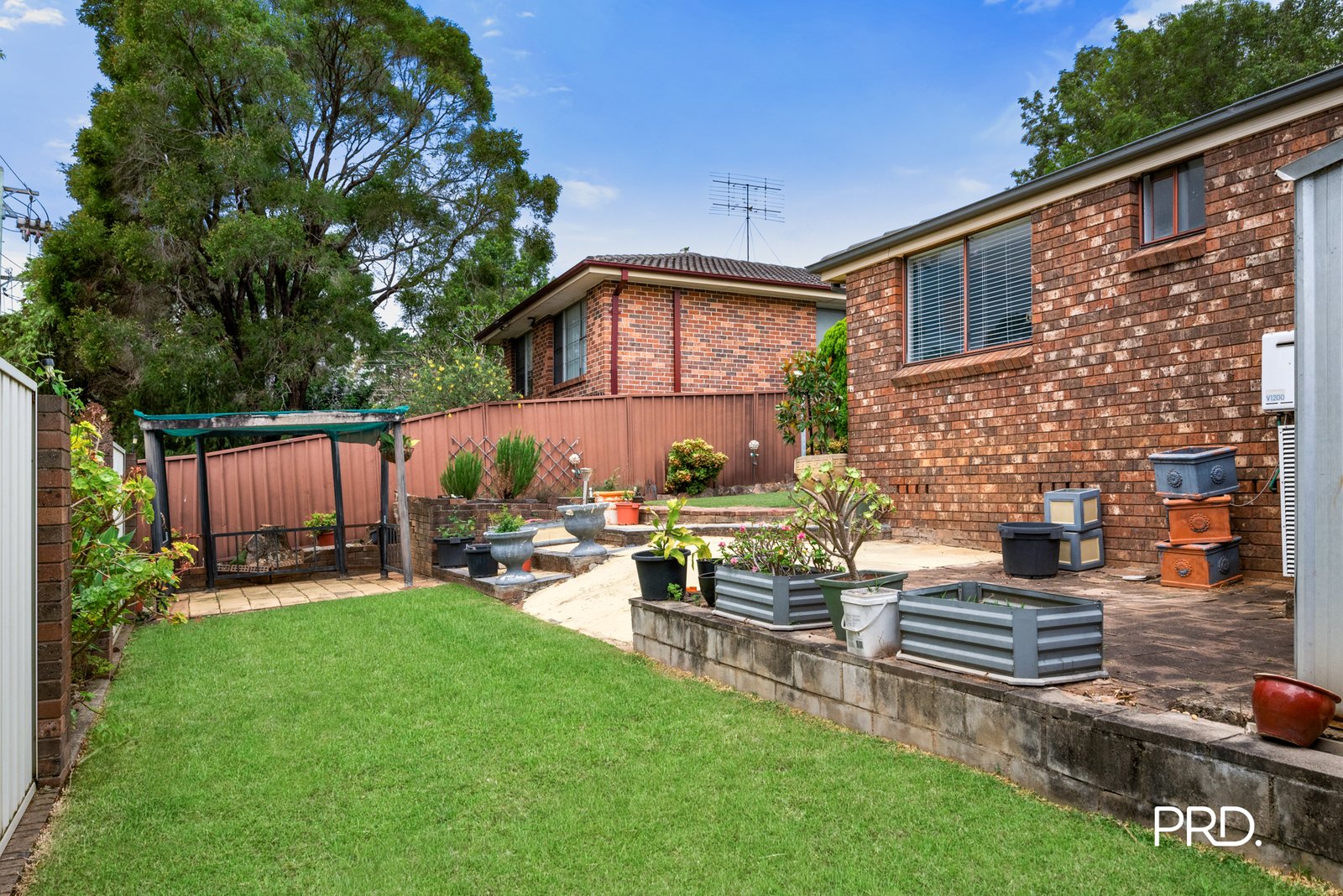 8 Hughes Avenue PENRITH 12