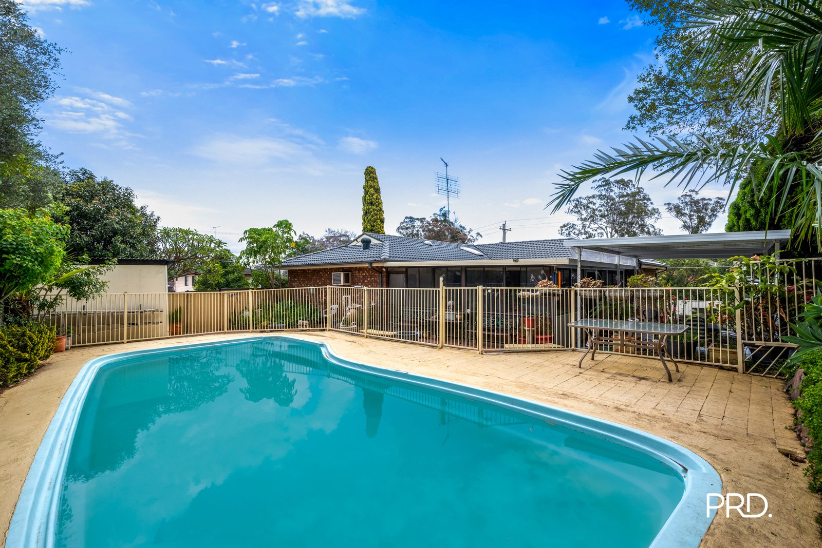 8 Hughes Avenue PENRITH 13