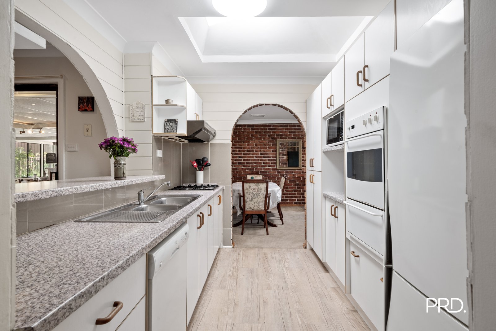 8 Hughes Avenue PENRITH 5