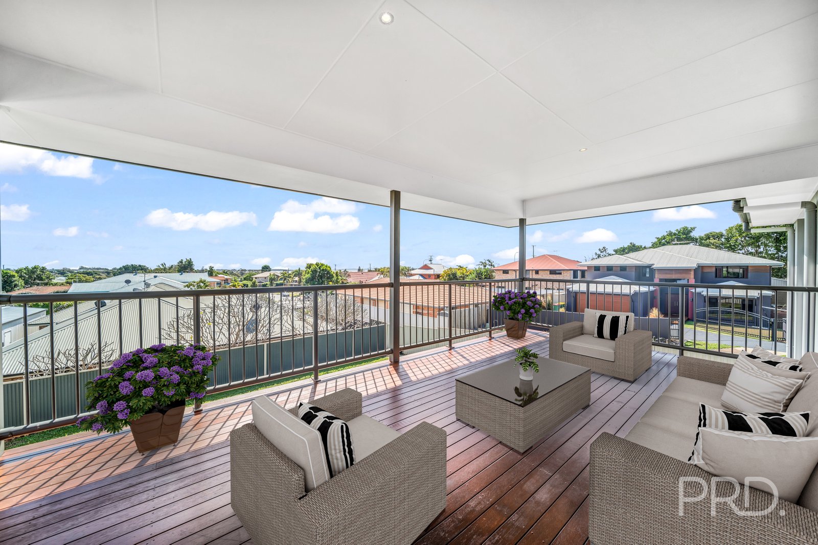 8 HUNTLY Place REDLAND BAY 6