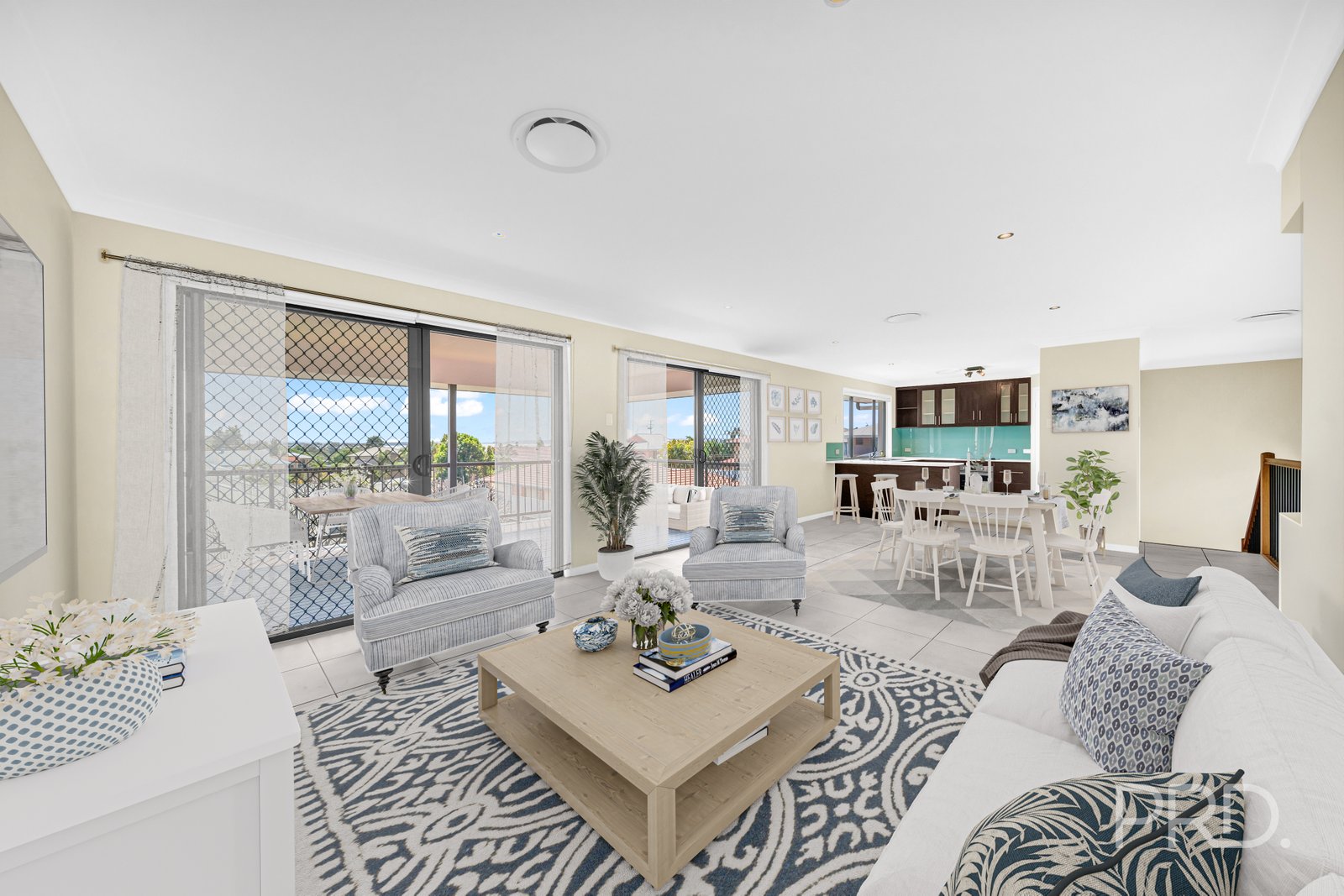 8 HUNTLY Place REDLAND BAY 13